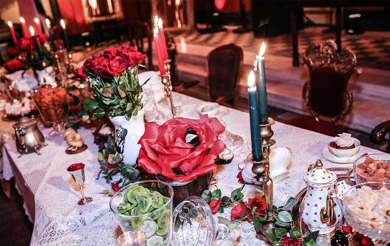 Amvyx Hendrick’s invites you to Wonderland