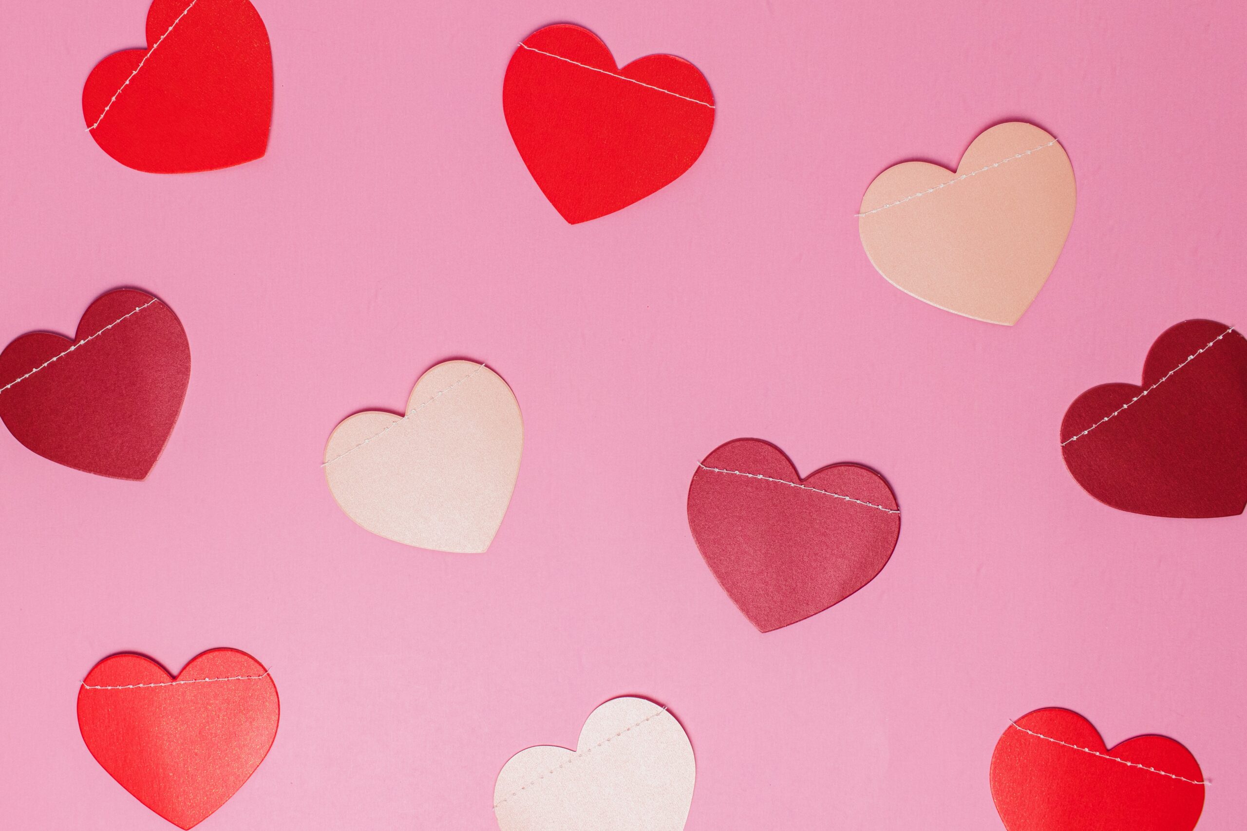 Amvyx Valentine's Day | 10 δώρα που αξίζει να κάνετε στον εαυτό σας & στους αγαπημένους σας.